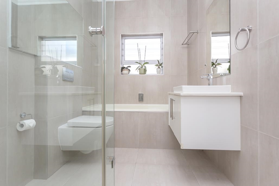 2 Bedroom Property for Sale in Parklands North Western Cape